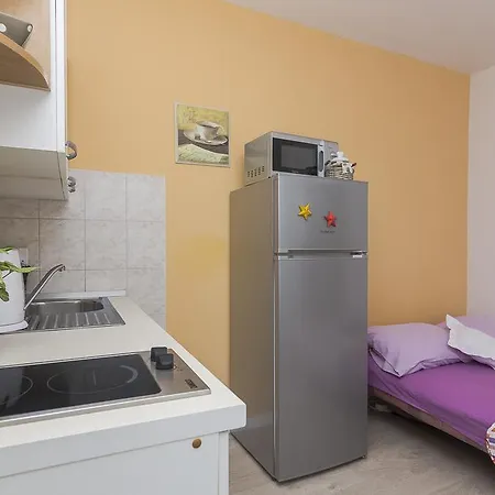 Garmaz بودغورا