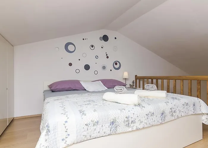 Garmaz * Podgora (Split-Dalmatia)