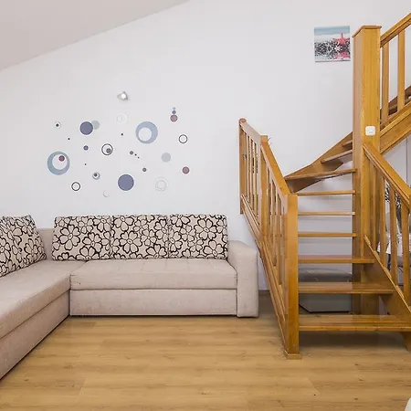 アパート Garmaz ポドゥゴラ