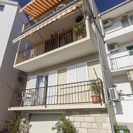 Garmaz Apartment