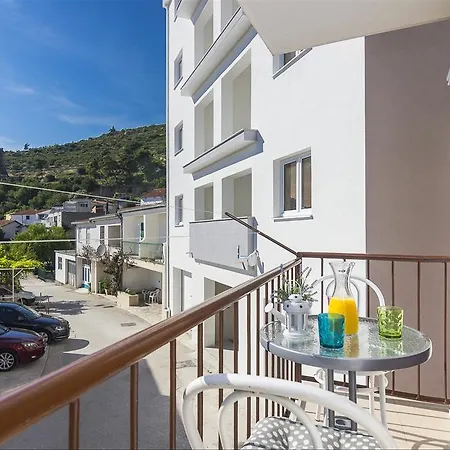 Garmaz Апартаменты Подгора