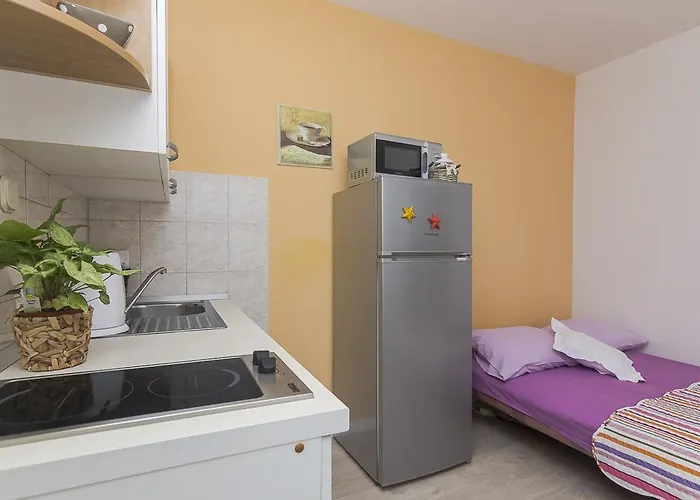 Garmaz Подгора