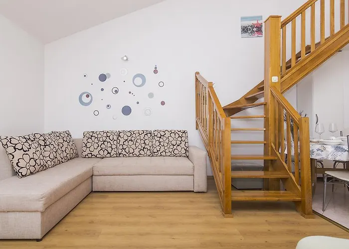 Апартаменты Garmaz Подгора