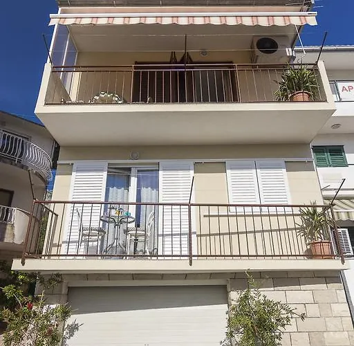 Апартаменты Garmaz *