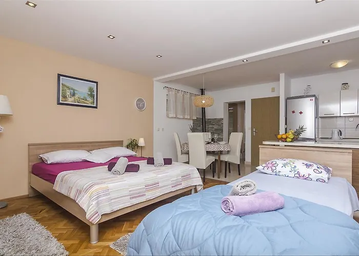 Апартаменты Garmaz *